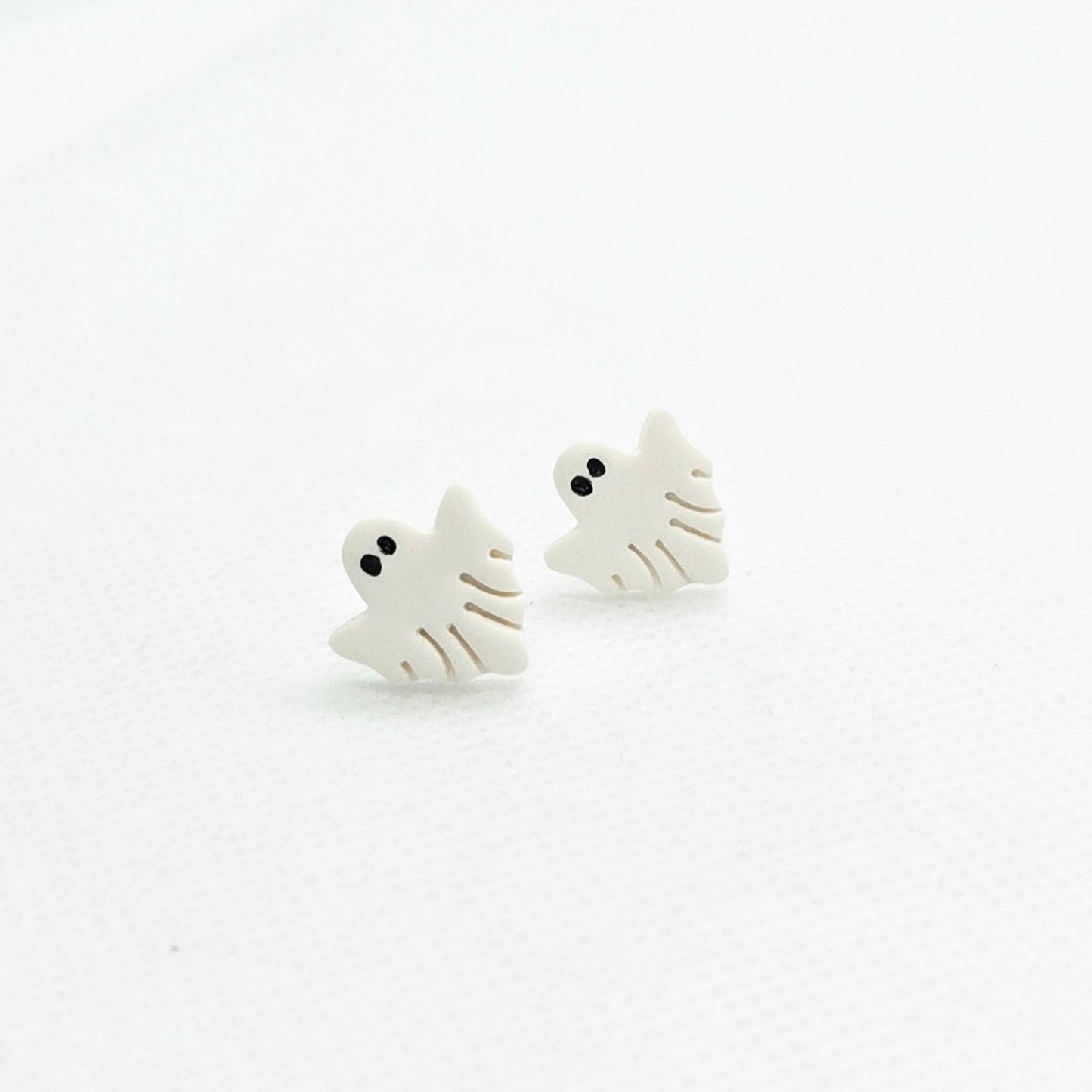 NEW Studs