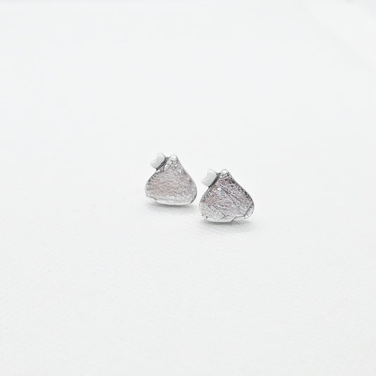 Candy Kiss Studs